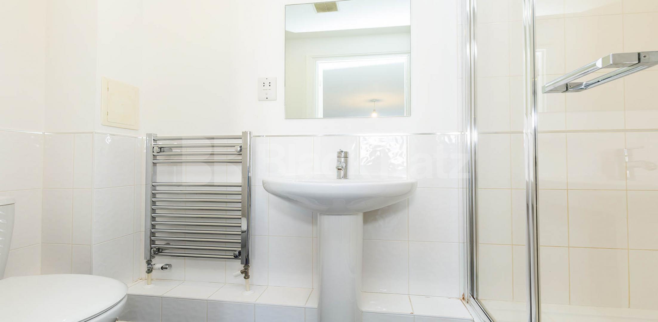 Spacious two double bedroom property set in modern development  Blacksmith Court, Green Lanes, Palmers Green